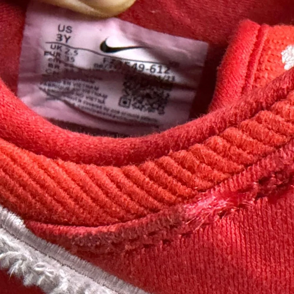 Nike‎ Kids Red Sneakers Size 3Y